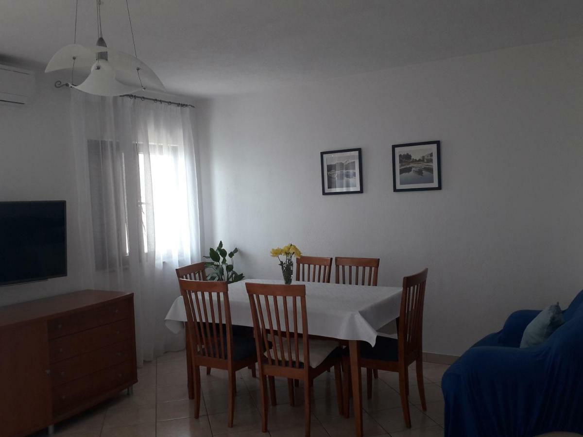 Apartmani Mara I Kata Omiš Buitenkant foto