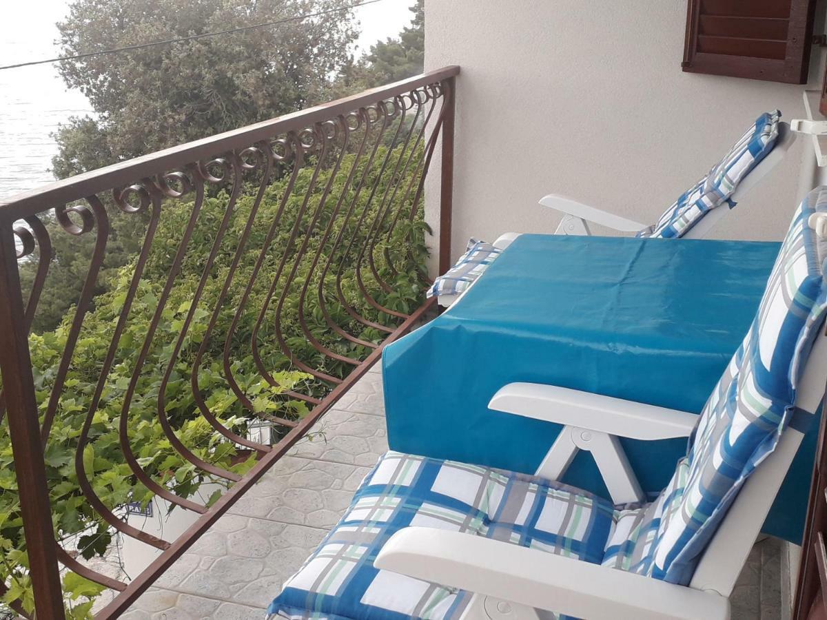 Apartmani Mara I Kata Omiš Buitenkant foto