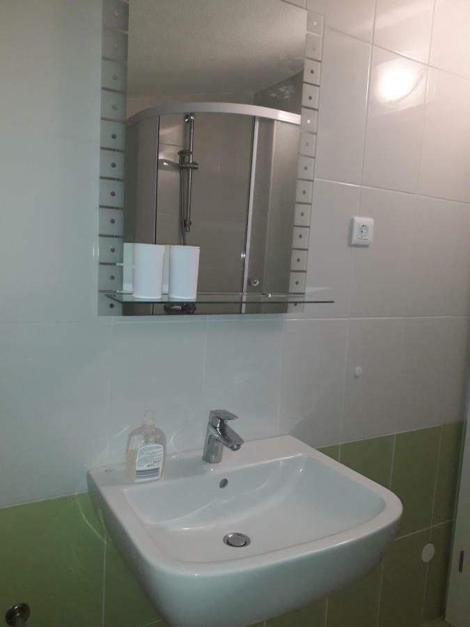 Apartmani Mara I Kata Omiš Buitenkant foto