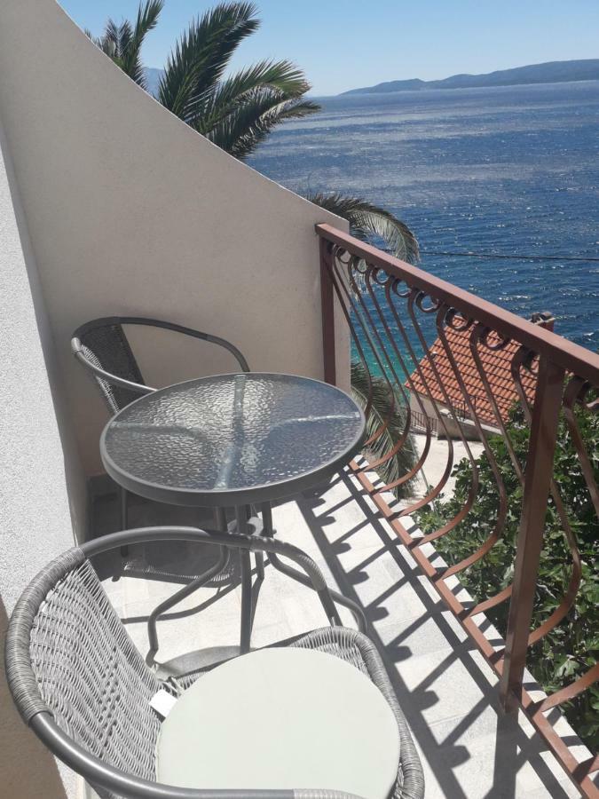 Apartmani Mara I Kata Omiš Buitenkant foto