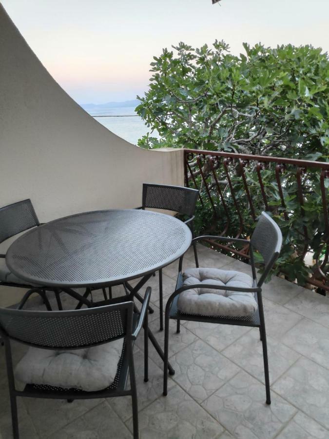 Apartmani Mara I Kata Omiš Buitenkant foto